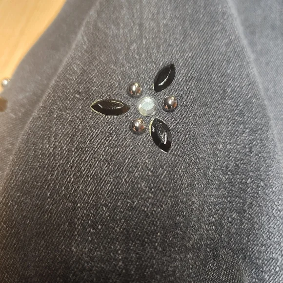 Gloria Vanderbilt Amanda Embellished Jeans – Size 16 Inseam 29" - Picture 5 of 5